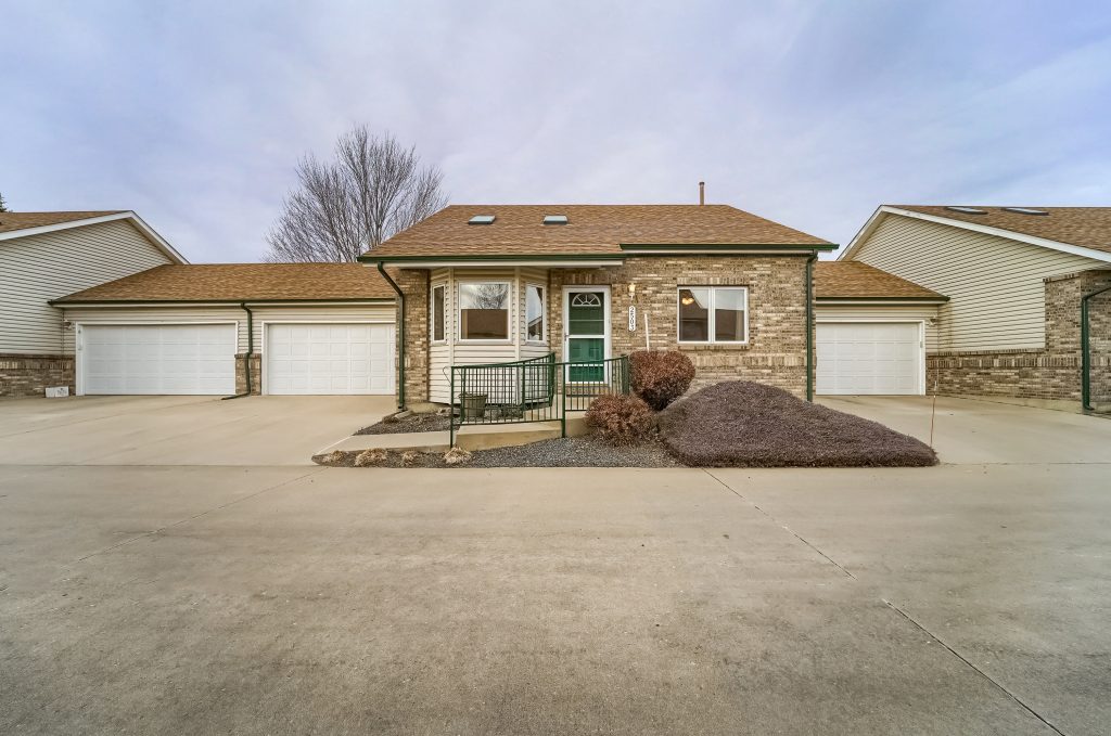 Just Listed at 300,000. 2503 E. Egbert St., Brighton Lake