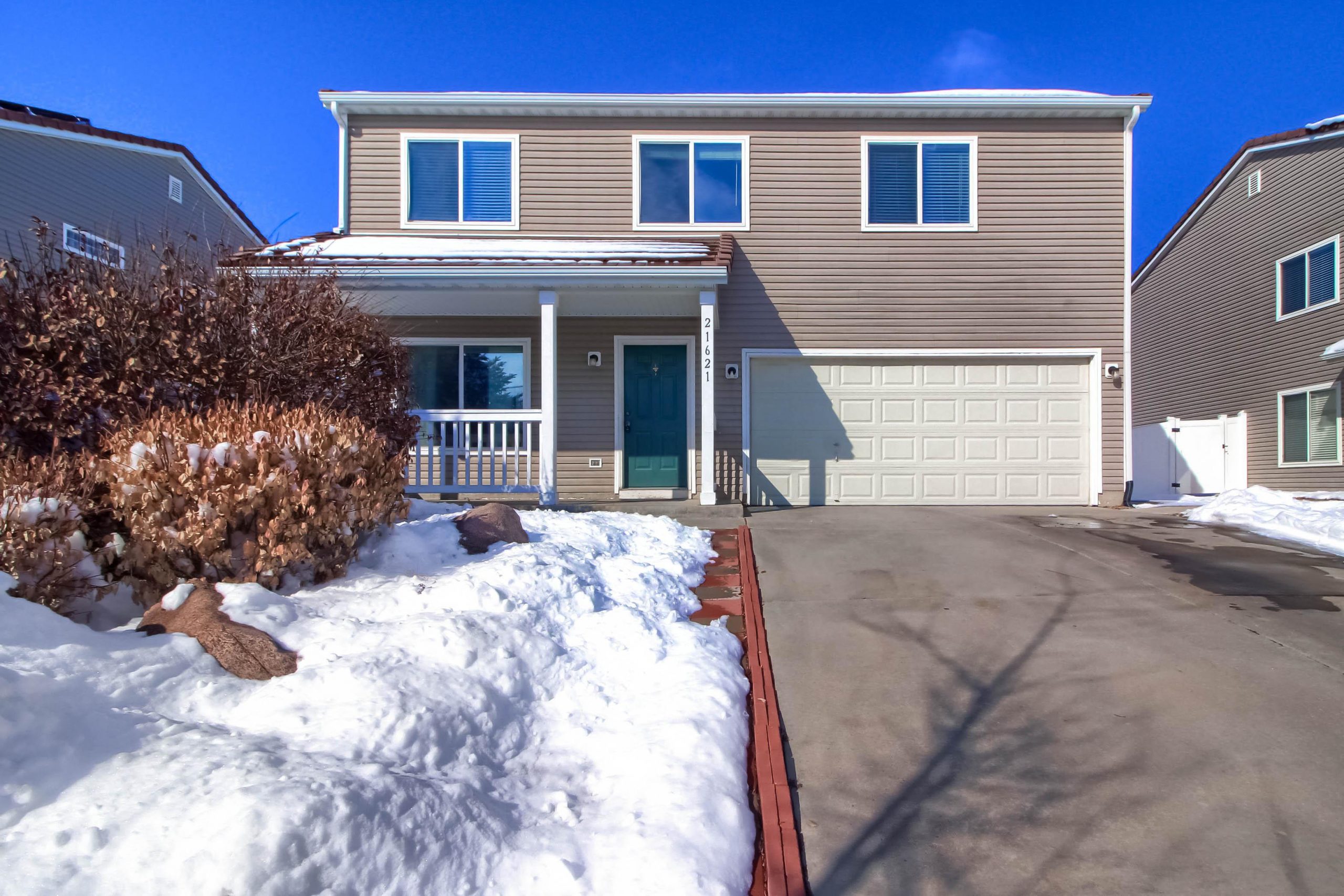 Just Listed! 21621 Stoll Place 425,000 Lake Your Green